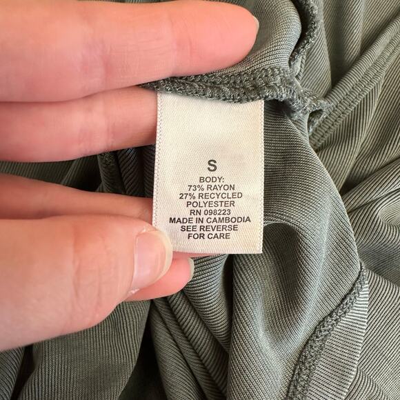 Freely Active Tank Top Small Green Twist Knot Hem Lightweight - Picture 5 of 6